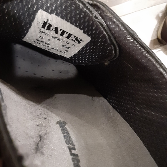 Dress Shoes - Picture 7 of 8